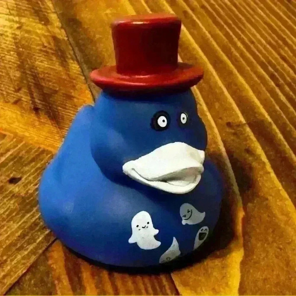 NWOT Set of 4 Variety Halloween Mini Rubber Duckies - Picture 5 of 6